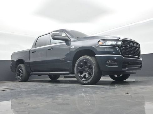 New 2026 RAM 1500 Express AWD/4WD image 39