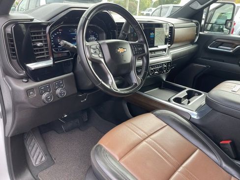 Used 2024 Chevrolet Silverado 3500 High Country image 16