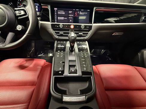 New 2026 Porsche Macan S AWD/4WD image 9