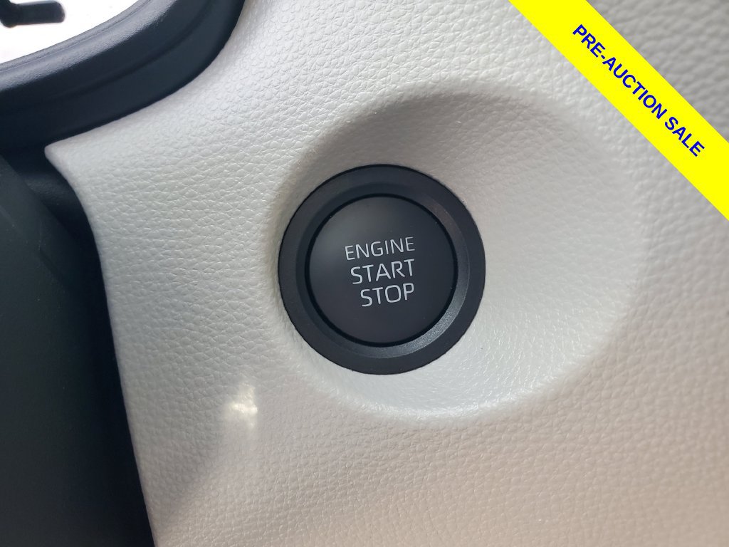 Used 2026 Toyota Corolla Cross LE FWD image 25