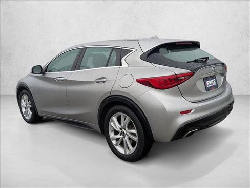 Used 2018 INFINITI QX30 image 7