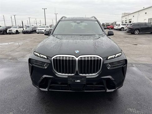Used 2024 BMW X7 xDrive40i w/ M Sport Package image 8