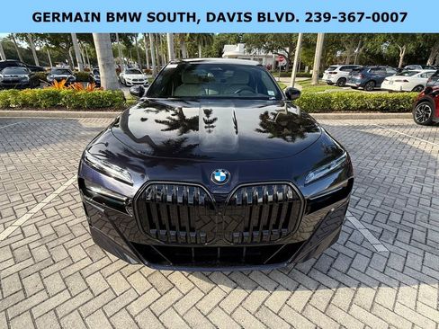 Used 2025 BMW 760i xDrive w/ Executive Package image 14