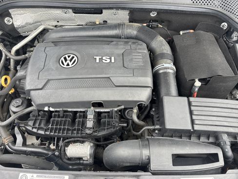 Used 2016 Volkswagen Beetle 1.8T S FWD image 31