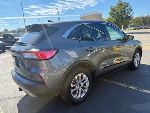 Used 2022 Ford Escape SE AWD/4WD image 7