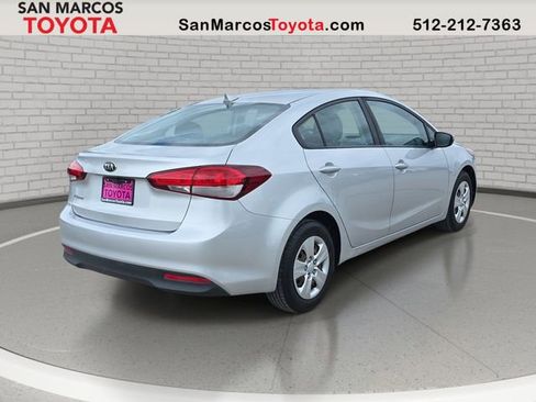 Used 2018 Kia Forte LX FWD image 6