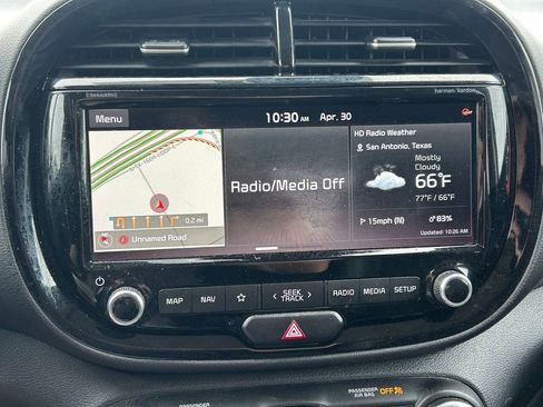 Used 2021 Kia Soul Turbo FWD image 32