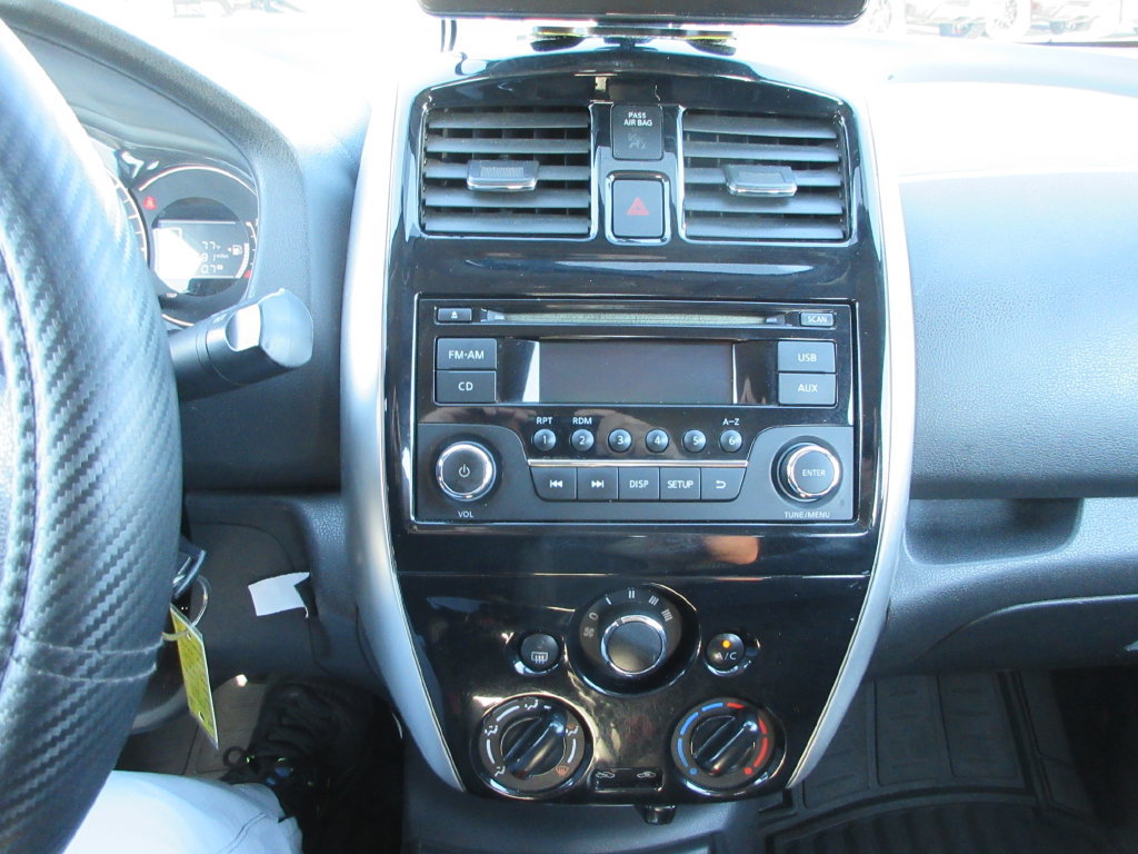 Used 2015 Nissan Versa Note SV FWD image 27
