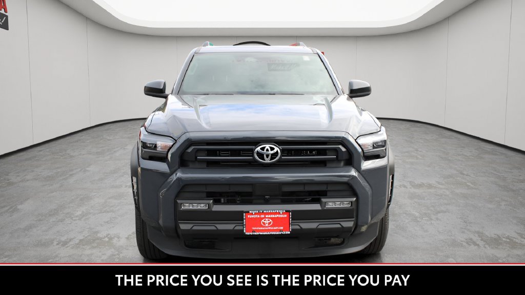 Used 2025 Toyota 4Runner SR5 AWD/4WD image 8