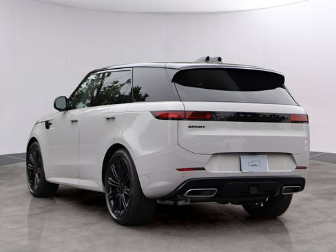 New 2026 Land Rover Range Rover Sport Dynamic SE AWD/4WD image 5