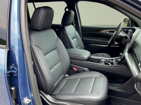 New 2026 Chevrolet Traverse LT w/ LPO, Floor Liner Package image 11