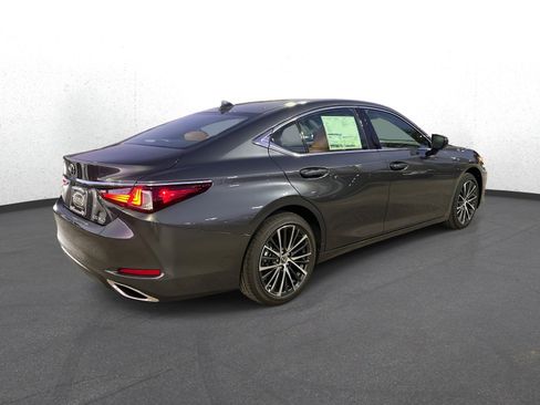 New 2025 Lexus ES 350 w/ Premium Package image 3
