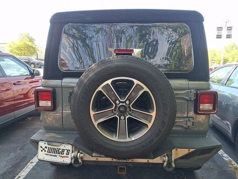 Used 2023 Jeep Wrangler Sahara image 10