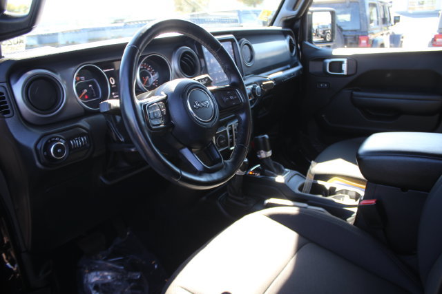 Used 2022 Jeep Wrangler Unlimited Sport AWD/4WD image 3