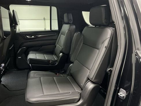 Certified 2023 GMC Yukon XL Denali w/ Denali Reserve Package AWD/4WD image 26