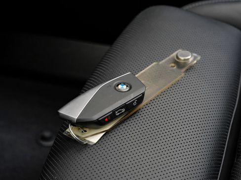 Used 2025 BMW 530i RWD image 64