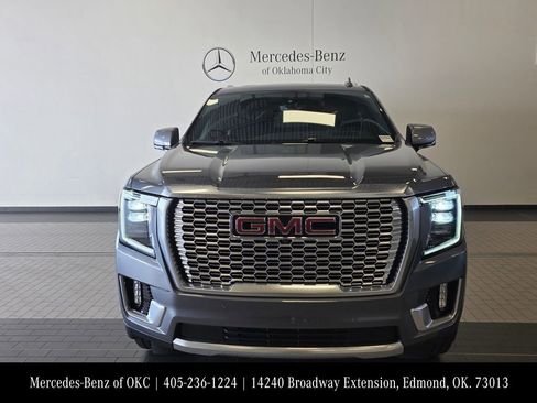 Used 2021 GMC Yukon Denali w/ Denali Premium Package image 2