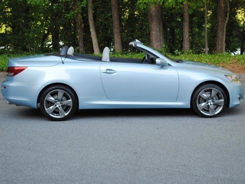 Used 2011 Lexus IS 350C w/ Luxury Pkg image 19