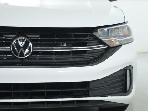 Certified 2024 Volkswagen Jetta Sport FWD image 7