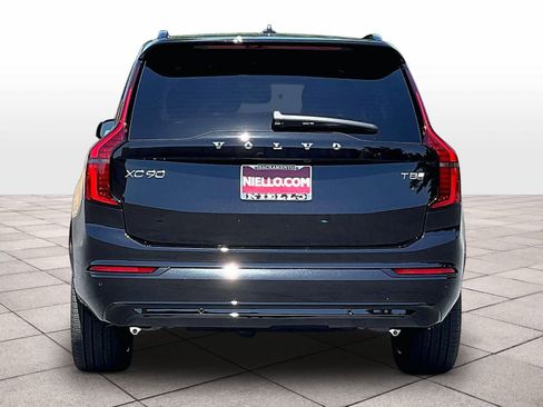 New 2026 Volvo XC90 T8 Ultra w/ Protection Package AWD/4WD image 6