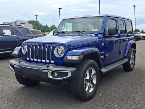 Used 2020 Jeep Wrangler Unlimited Sahara w/ Safety Group AWD/4WD image 3