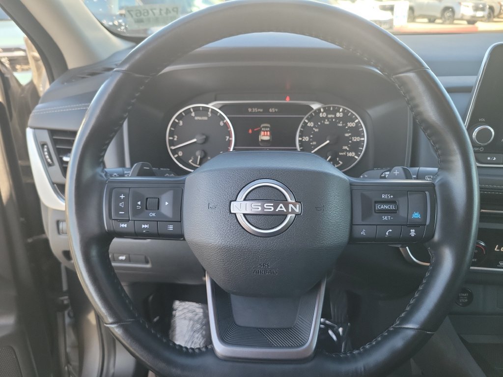 Used 2025 Nissan Rogue SV AWD/4WD image 19