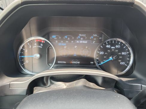 Used 2021 Ford F250 Platinum w/ FX4 Off-Road Package AWD/4WD image 14