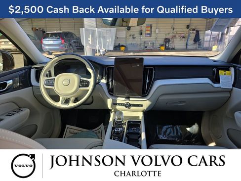 New 2026 Volvo XC60 B5 Ultra w/ Protection Package Premier image 9
