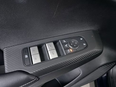 Used 2024 Mitsubishi Outlander SE Black Edition image 11