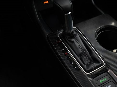 Certified 2024 Honda Civic EX-L image 25