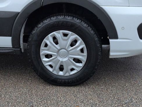 Used 2023 Ford Transit 350 XLT image 11