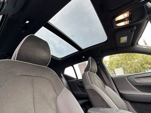 Certified 2023 Volvo XC40 Recharge Plus image 20