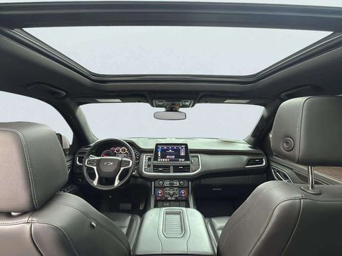 Used 2021 Chevrolet Tahoe Z71 w/ Z71 Signature Package image 9