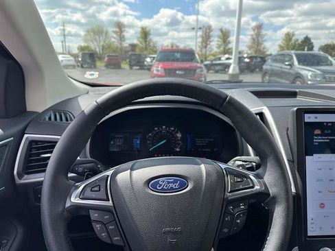 Used 2023 Ford Edge SEL w/ Convenience Package AWD/4WD image 17