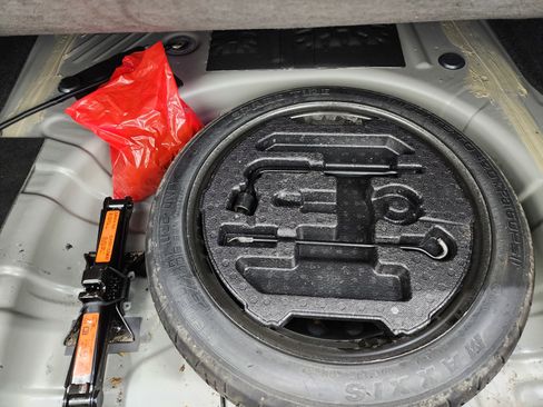 Used 2023 Nissan Sentra SV image 30