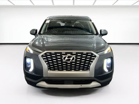 Used 2021 Hyundai Palisade SE FWD image 2