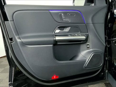 New 2025 Mercedes-Benz GLA 250 4MATIC image 12