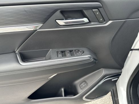 New 2025 GMC Acadia Elevation w/ LPO, Floor Liner Package image 31