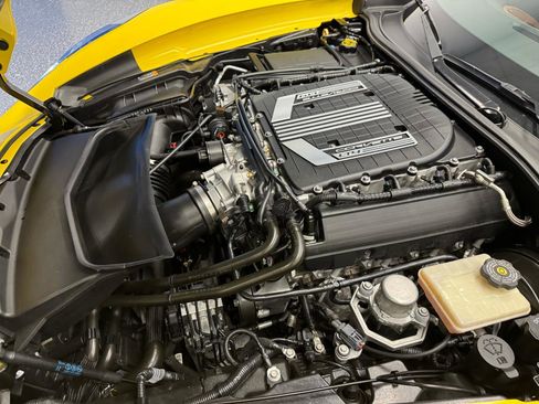 Used 2016 Chevrolet Corvette Z06 w/ 3LZ Preferred Equipment Group RWD image 20