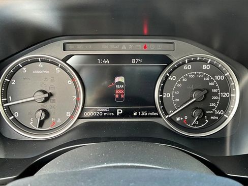 New 2025 Mitsubishi Outlander SE image 13