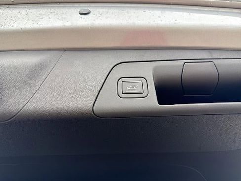 New 2026 Buick Envision Preferred image 13