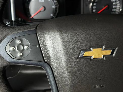 Used 2018 Chevrolet Silverado 1500 Custom w/ Custom Value Package RWD image 26