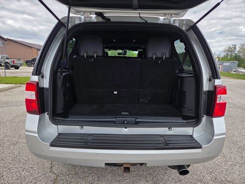 Used 2017 Ford Expedition Limited w/ Equipment Group 301A AWD/4WD image 13