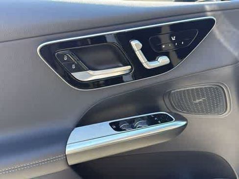 Certified 2026 Mercedes-Benz GLC 300 4MATIC image 13
