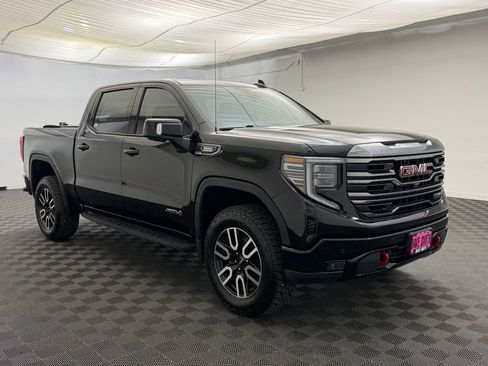 Used 2022 GMC Sierra 1500 AT4 w/ AT4 Premium Package AWD/4WD image 7