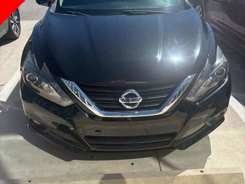 Used 2017 Nissan Altima 2.5 SR w/ Midnight Edition Package image 1