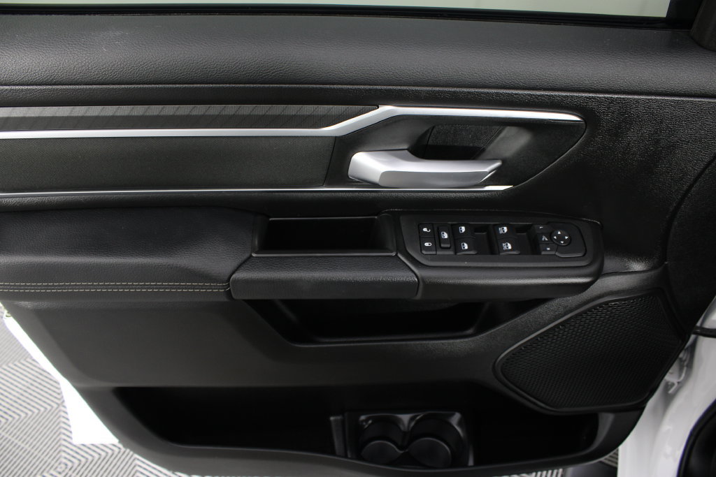 Used 2025 RAM 1500 Big Horn AWD/4WD image 14