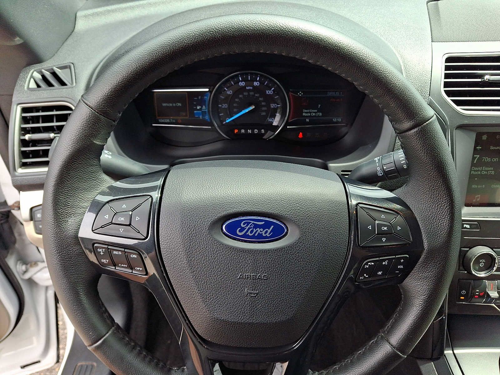Used 2018 Ford Explorer XLT w/ Equipment Group 202A AWD/4WD image 19