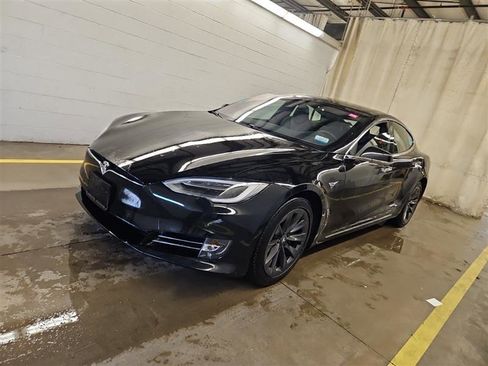 Used 2018 Tesla Model S 100D AWD/4WD image 3
