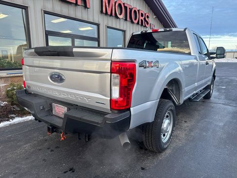 Used 2019 Ford F250 XL w/ Power Equipment Group image 6